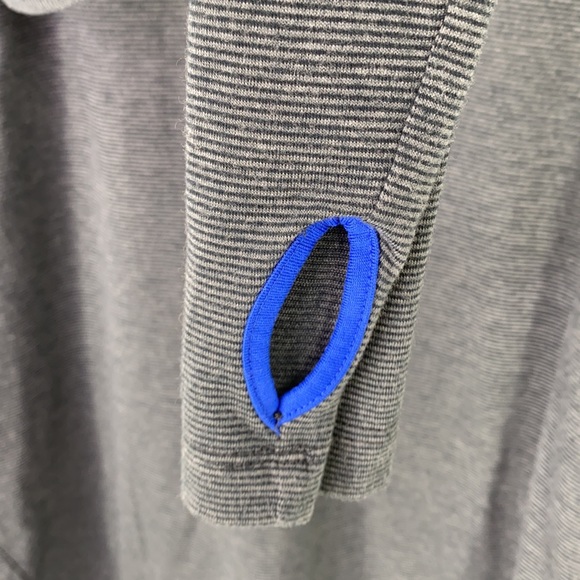 Champion Long Sleeve Workout Tee Women’s Size XL - Picture 5 of 12